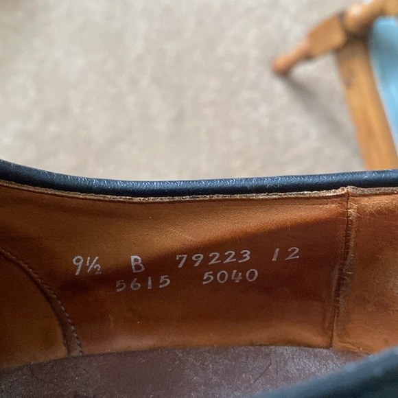 Allen Edmonds Park Avenue Dress Shoe - Picture 5 of 5